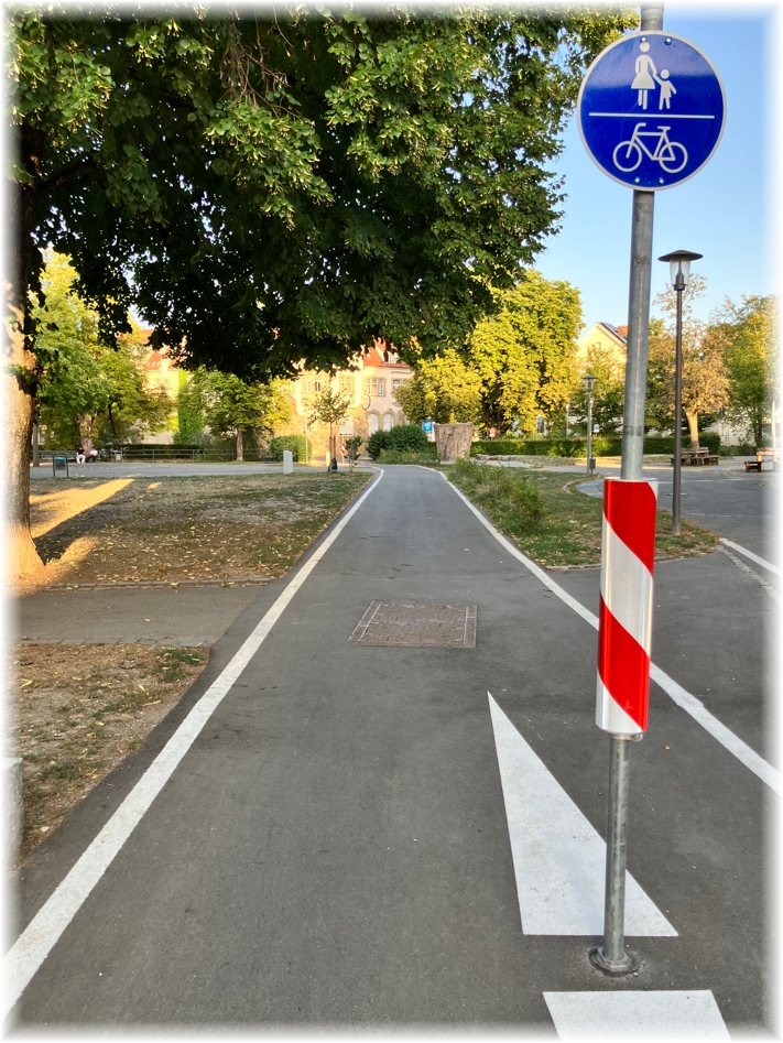 Neuer Weg über den Hebelschulplatz